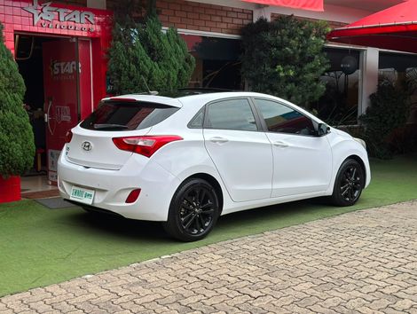 Hyundai i30 1.8 16V Aut. 5p
