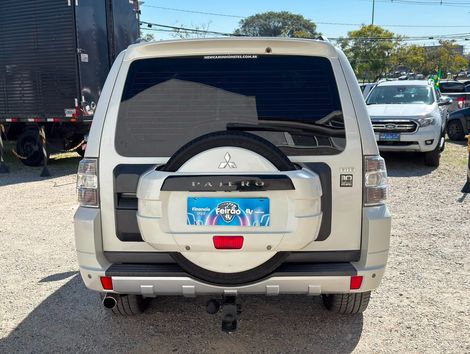 Mitsubishi Pajero HPE Full 3.2 4x4 T.I.Dies. 5p Aut