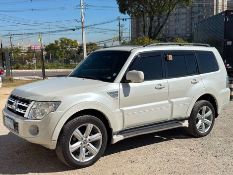 Mitsubishi Pajero HPE Full 3.2 4x4 T.I.Dies. 5p Aut
