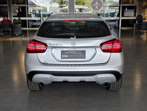 Mercedes GLA 200 Style 1.6 TB 16V/Flex Aut.