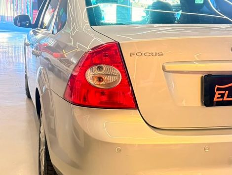 Ford Focus 2.0 16V/SE/SE Plus Flex 5p Aut.
