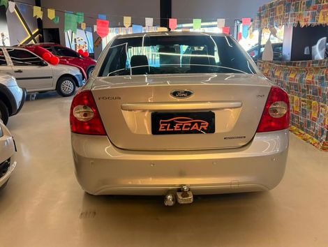 Ford Focus 2.0 16V/SE/SE Plus Flex 5p Aut.