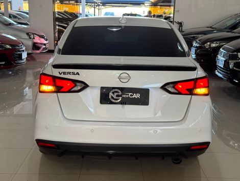 Nissan VERSA Exclusive 1.6 16V Flex Aut.