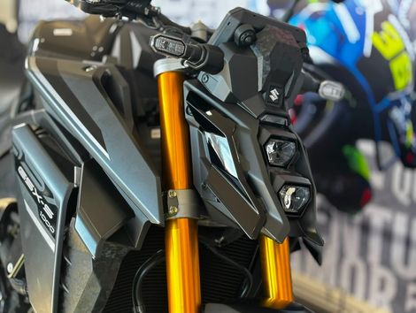 SUZUKI GSX-S 1000
