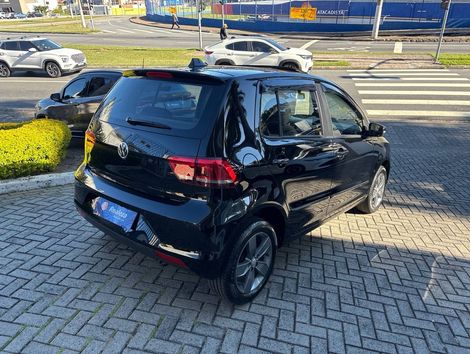 VolksWagen Fox Connect 1.6 Flex 8V 5p