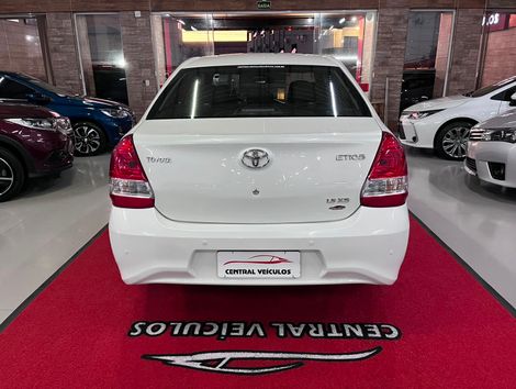 Toyota ETIOS XS 1.5 Flex 16V 5p Aut.