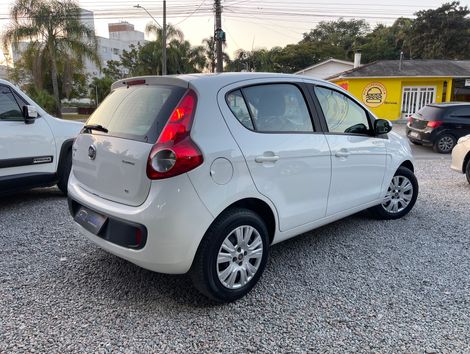 Fiat Palio ESSENCE 1.6 Flex 16V 5p