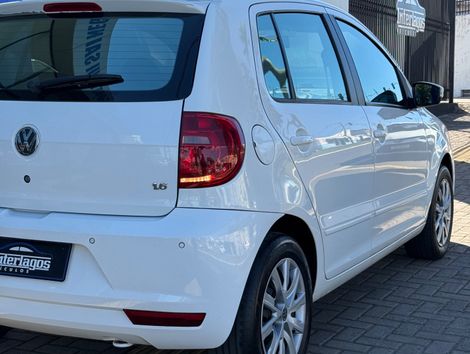 VolksWagen Fox 1.6 Mi Total Flex 8V 5p