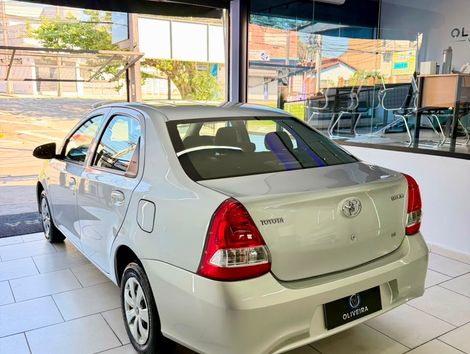 Toyota ETIOS X Sedan 1.5 Flex 16V 4p Mec.