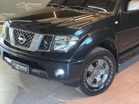 Nissan Frontier LE ATTACK CD 4x4 2.5 TB Die.Aut