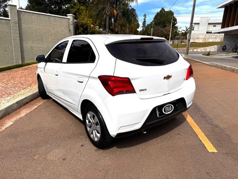 Chevrolet ONIX HATCH LT 1.0 8V FlexPower 5p Mec.