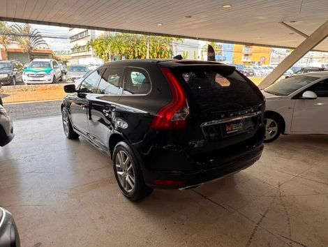 Volvo XC 60 T-5 MOMENTUM 2.0 245cv FWD 5p