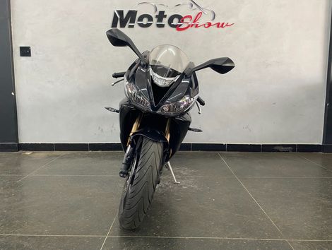 TRIUMPH DAYTONA 675R