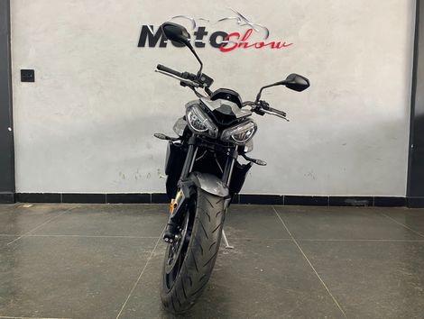 TRIUMPH STREET TRIPLE 765 R