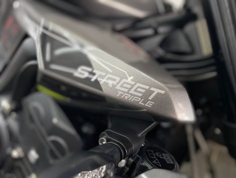 TRIUMPH STREET TRIPLE 765 RS