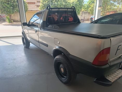 Fiat Strada 1.3 mpi Fire 8V 67cv CS