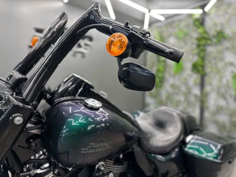 Harley ROAD KING SPECIAL FLHRXS