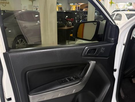 Ford Ranger XLS 2.2 4x2 CD Diesel Aut.