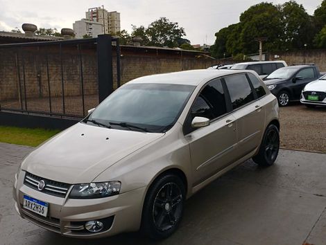 Fiat Stilo Dualogic 1.8 Sporting Flex 8V 5p