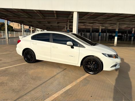 Honda Civic Sedan LXR 2.0 Flexone 16V Aut. 4p