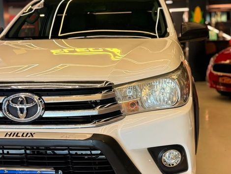 Toyota Hilux CD 4x4 2.8 Diesel Mec.