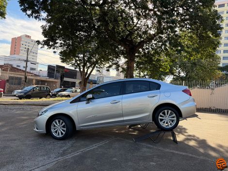 Honda Civic Sedan LXR 2.0 Flexone 16V Aut. 4p