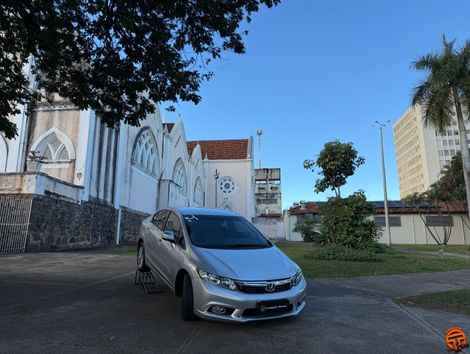Honda Civic Sedan LXR 2.0 Flexone 16V Aut. 4p