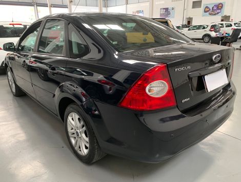Ford Focus Sedan 2.0 16V/2.0 16V Flex 4p