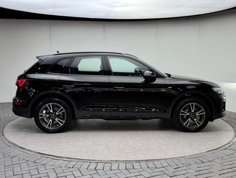 Audi Q5 Perf. Black 2.0 TFSIe S.Tr. Qt (Hib.)