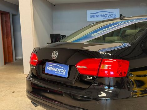 VolksWagen JETTA Comfortline 2.0 T.Flex 8V 4p Tipt.