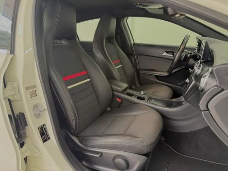 Mercedes Classe A 200 1.6 TB 16V Style 156cv Aut.