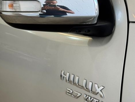Toyota Hilux CD SRV 4x4 2.7 Flex 16V Aut.