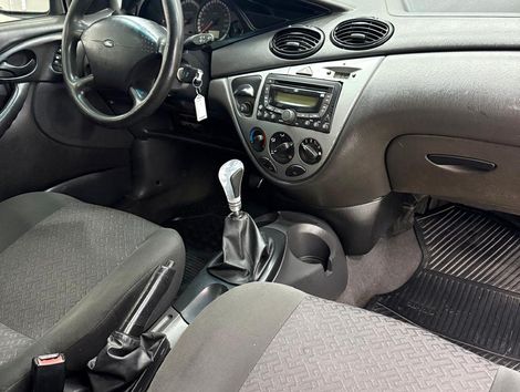 Ford Focus 1.6 S/SE/SE Plus Flex 8V/16V  5p
