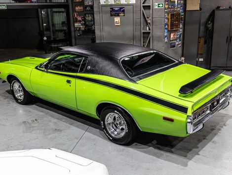 Dodge SE