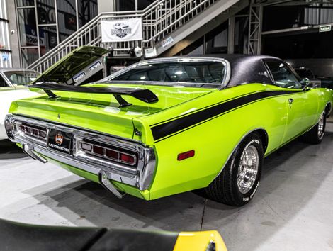 Dodge SE