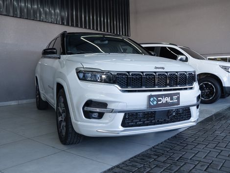 Jeep Commander Overland T270 1.3 TB Flex Aut.