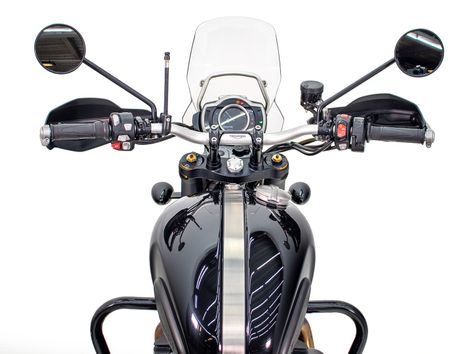 TRIUMPH SCRAMBLER 1200 XE