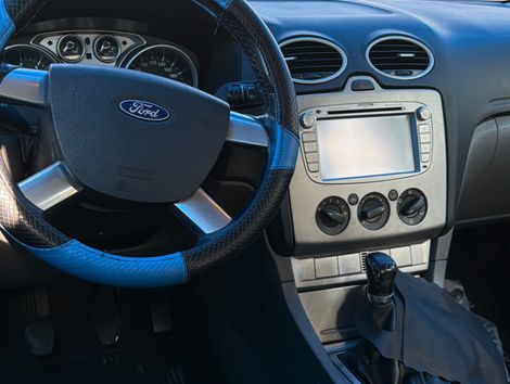 Ford Focus 1.6 S/SE/SE Plus Flex 8V/16V  5p