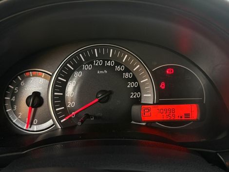 Nissan MARCH SV 1.6 16V FlexStart 5p Aut.