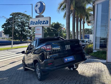 Fiat Strada Volcano 1.3 Flex 8V CD