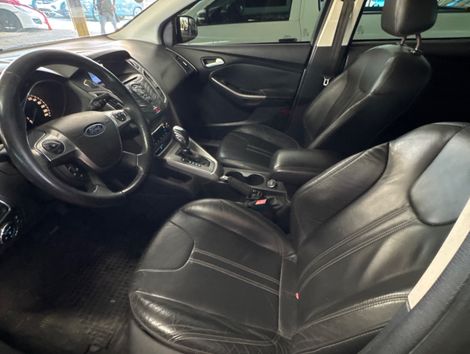 Ford Focus 2.0 16V/SE/SE Plus Flex 5p Aut.