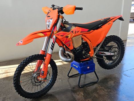 KTM EXC 300 SIX DAYS
