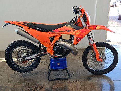 KTM EXC 300 SIX DAYS