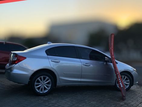 Honda Civic Sedan LXR 2.0 Flexone 16V Aut. 4p