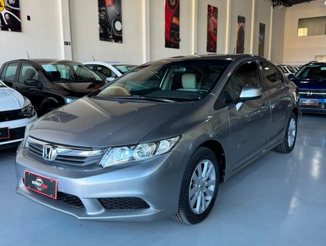 Honda Civic Sedan LXS 1.8/1.8 Flex 16V Aut. 4p