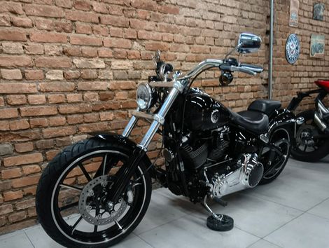 Harley SOFTAIL BREAKOUT FXSB