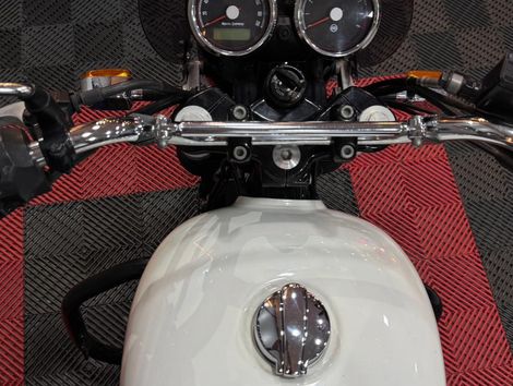Royal Enfield Interceptor 650 Custom 