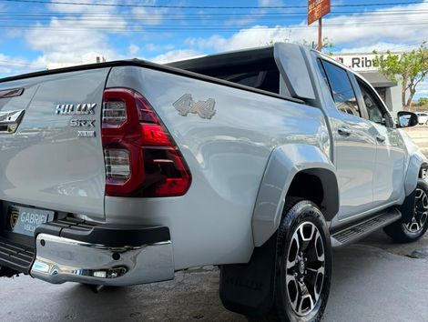 Toyota Hilux CD SRX Plus 4x4 2.8 TDI Die. Aut.