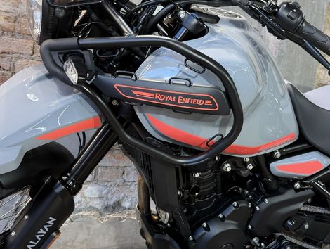 Royal Enfield Himalayan 450 Mid