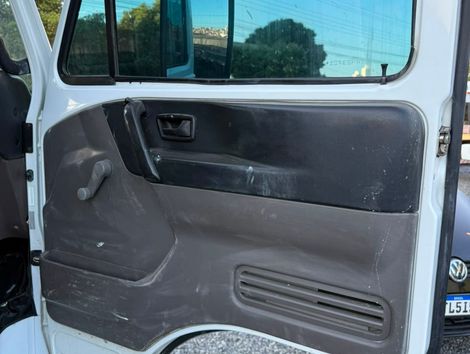 VOLKSWAGEN 10-160 E Delivery 2p (diesel)(E5)